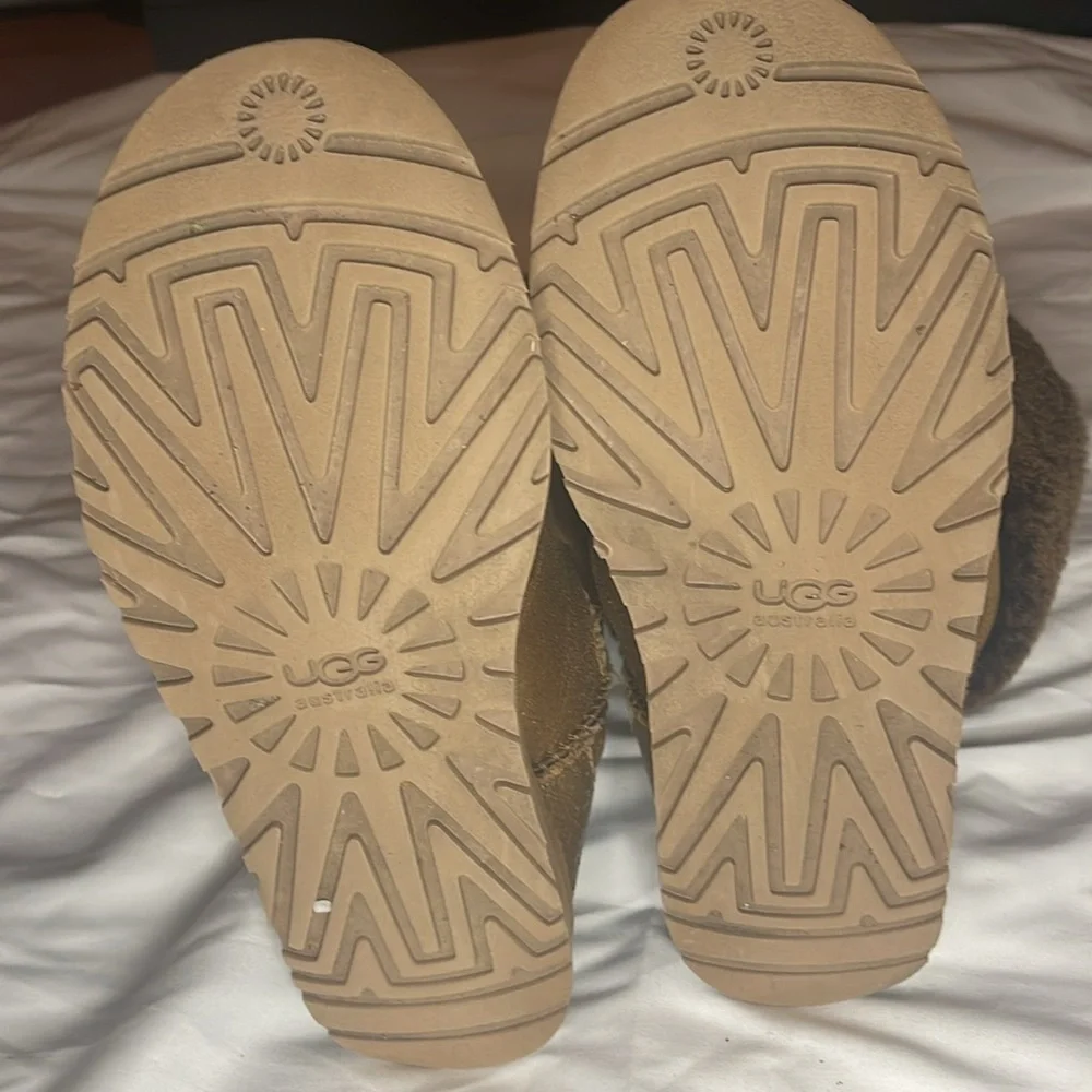 Ugg Womens Classic Tall Metallic Bronze Leather Boots, Size 9, Pull On Sheepskin - Picture 5 of 8